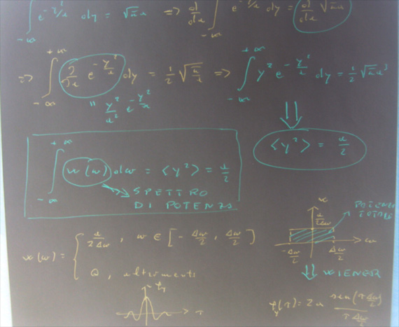 funzione di autocorrelazione,variabile gaussiana,funzione SINC